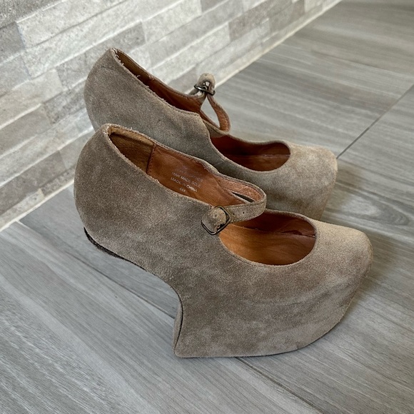 Jeffrey Campbell Nightwalker Platform Shoes- Light Brown Suede- Size 6 - Picture 12 of 12